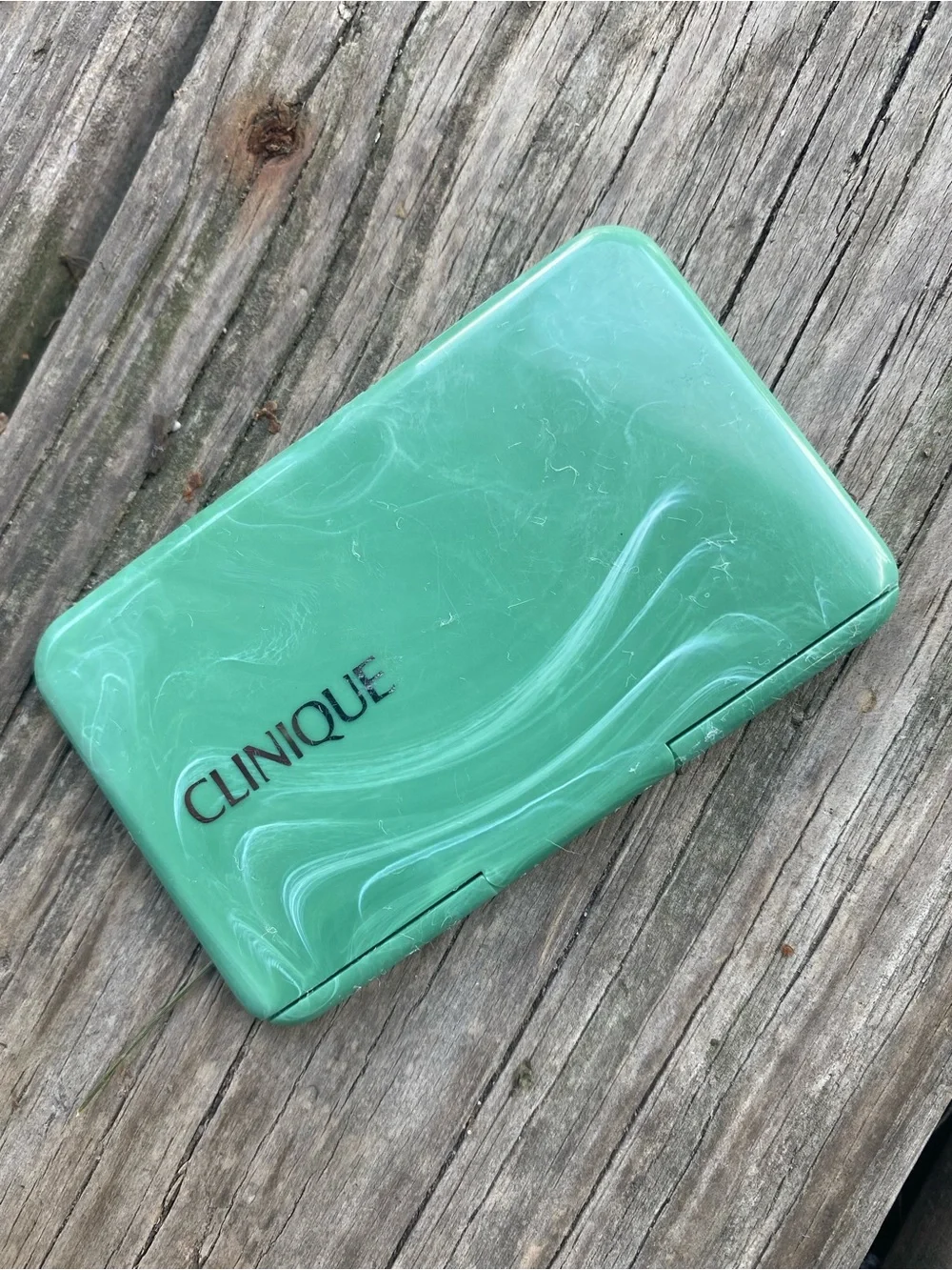 CLINIQUE- Mini Lip Palette with Pink, Red and Mauve Shades